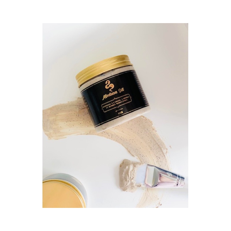 Exfoliation with clay and Moroccan herbs  Scrub Medusa Oil
