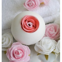 Romantic effervescent bath bomb  Bombes de bain Medusa Oil